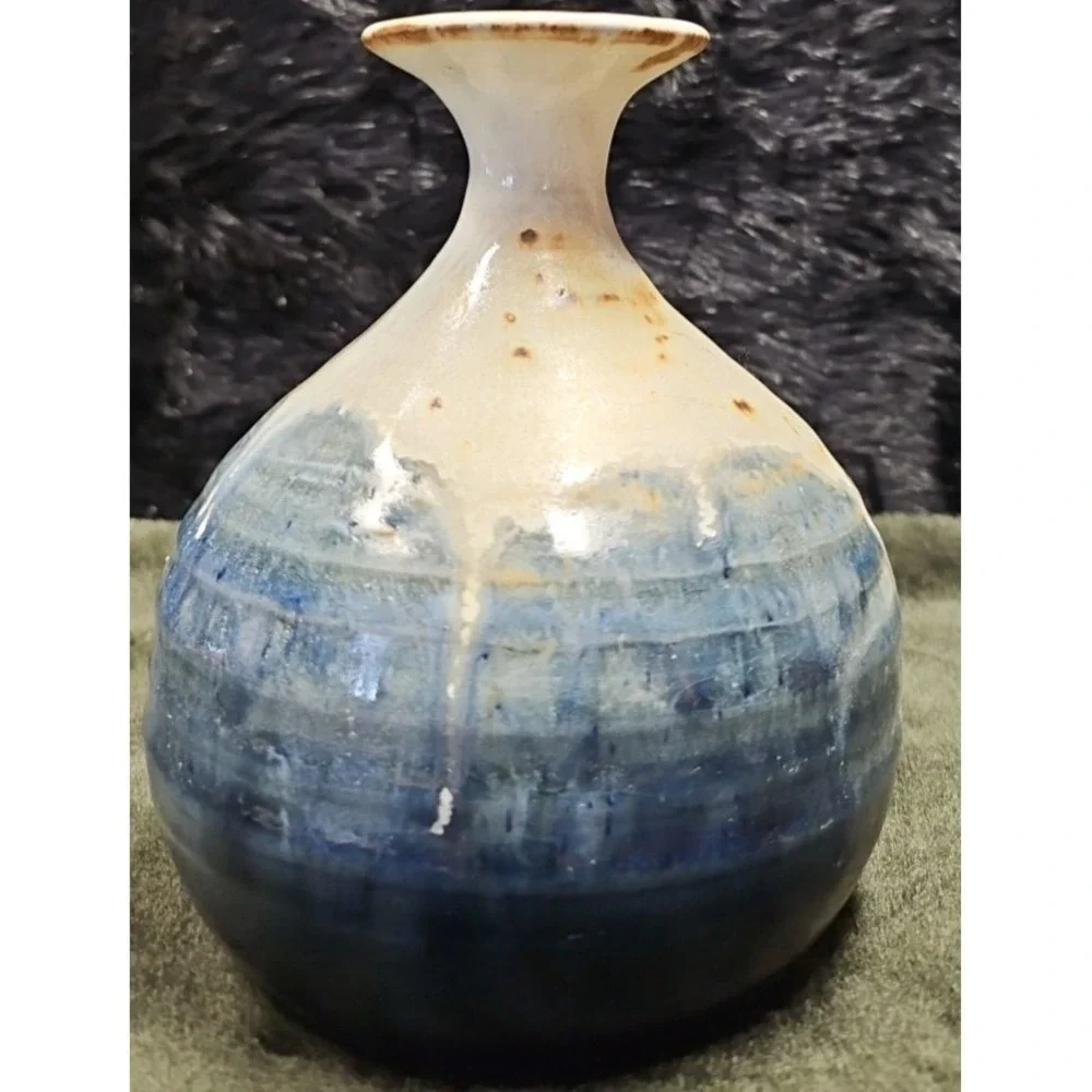 Vintage Small Gray and Blue Vase 6